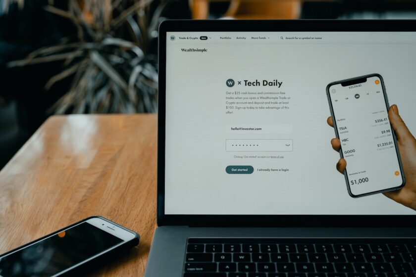 Shopifyの会員登録ページの姓名を反転させ、表記を変更する